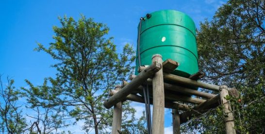 Cuve aérienne souple : le stockage pour un grand volume d’eau de pluie facile