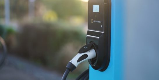 Installation d’une borne de recharge : quelles contraintes électriques ?